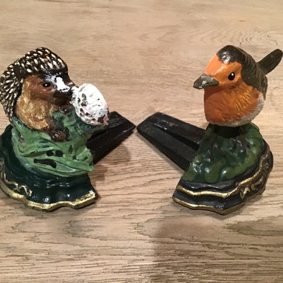 PAIR OF SMALL VINTAGE CAST IRON BIRD & HEDGEHOG DOORSTOPS/DECORATIONS/BOOK-ENDS - Picture 8 of 10